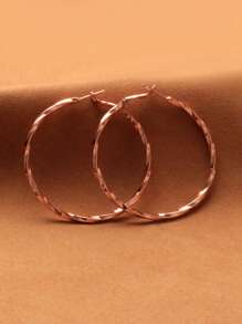 1 paire de boucles d'oreilles créoles à couches plaquées or rose sculptées