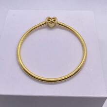 1 pièce Bracelet classique de mode pour femmes avec perles et motif d'os de serpent. Convient parfaitement pour un assortiment au quotidien et fait un cadeau de vacances idéal