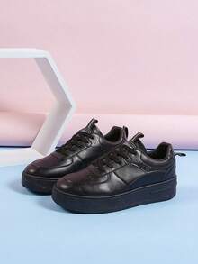 春秋时尚新款休闲运动鞋，青少年厚底增高运动鞋