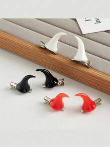 2pcs Black Horn Hair Clips, Halloween Decor Horns Mini Hair Clips, Cosplay Headpiece ,Hair Accessory, Claw Clips, Clips For Hair, Hair Slide, Hair Claws