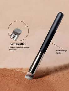 这款光泽手柄化妆刷拥有柔软浓密的刷毛，男女皆宜，适用于遮瑕、晕染、定妆粉、液体、膏状和抛光等各种化妆品。它还可以用来修饰鼻型和遮盖瑕疵。 - 黑色 - 查看 3