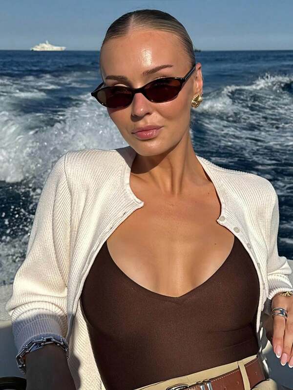 1 pieza Gafas de moda de montura pequeña ovalada, versátiles y vintage como accesorio de verano, viaje y playa para mujer