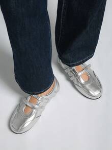 2025春季新款复古红色百搭魔术贴玛丽珍鞋，圆头平底休闲女鞋【尺码偏小，请参考尺码表】，芭蕾平底鞋