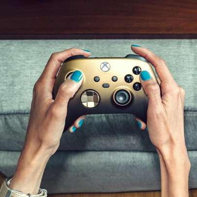 Xbox ワイヤレス コントローラー ゴールド シャドウ QAU-00123