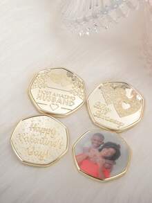 1 đồng xu kỷ niệm bằng đồng in ảnh nhiều màu sắc theo yêu cầu, nhiều kiểu dáng để lựa chọn, thích hợp cho Ngày của Cha, Ngày của Mẹ, Ngày Valentine, Sinh nhật, Kỷ niệm, Lời tỏ tình, Đám cưới, Kỷ niệm gia đình, Bạn bè, Tốt nghiệp, Giáng sinh, Quà tặng cao cấp, Phong cách sống mùa hè thư thái, Đồ dùng quà tặng Giáng sinh - phong cách 1 - Xem 5