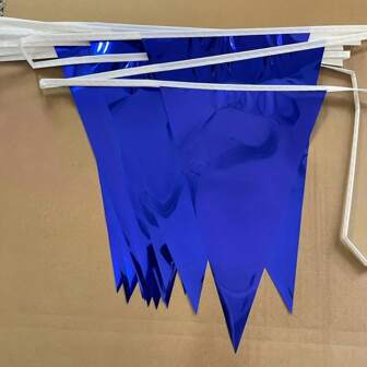 Royal Navy blauwe wimpelvlaggen – 10 meter plastic wimpels voor feestdecoraties, seizoensgebonden buiten- en binnendecoratie voor Kerstmis, Halloween, Thanksgiving, Nieuwjaar en meer – 20 driehoekige vlaggen