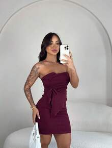 Di Boutique Chic Women's Sets Plain Casual Basic Comfort Curve Model Elegant Chic Strapless Gathered Side Short Skirt High Waist Fashion New Summer Launch - 酒紅色 - 查看 4