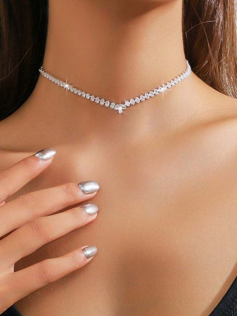 1 件女士几何锆石吊坠项链，适合日常佩戴和正式着装