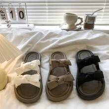 Women Athletic & Outdoor Sandals & Slides - 米色 - 查看 6