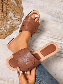 春夏新款时尚休闲系带女士凉鞋，舒适平跟圆头沙滩拖鞋，百搭简约设计