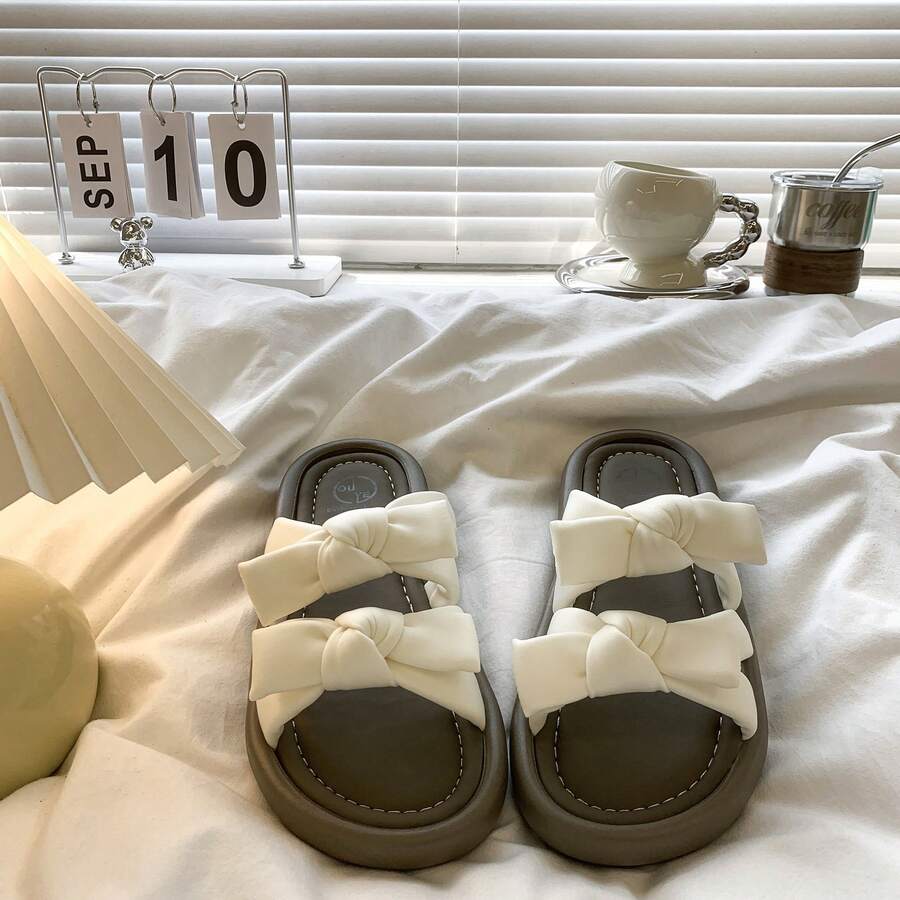 Women Athletic & Outdoor Sandals & Slides - 米色 - 查看 1