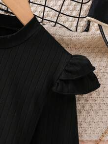 2 件女童春秋套装 - 竖条纹长袖针织上衣 + 松紧腰褶皱仿皮裙，女童日常户外和派对穿着，优雅时尚 - 黑色 - 查看 4