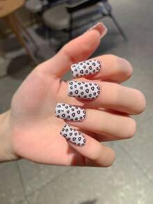 1 张全新豹纹全覆盖指甲贴，防水可移除指甲贴，适合女士，适合节日、派对、生日礼物 - 黑與白 - 查看 4