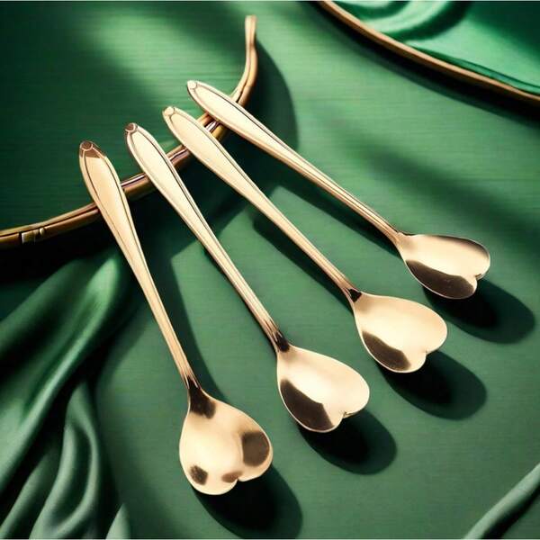 Kit Colheres coração para chá/café  dourada 1,5 ou 4  unidades