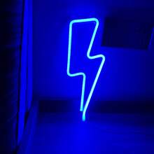 1 件霓虹灯火焰、火箭、牛头、外星人、欢迎霓虹灯，电池或 USB 供电 LED 装饰灯，11x7.36x0.7 英寸（28x18.7x1.8 厘米），适用于桌面、墙面装饰、游戏室、女孩卧室、宿舍、酒吧、庭院、露营、周年纪念、情人节生日派对、节日礼物、万圣节、圣诞节 - 白色 - 查看 44