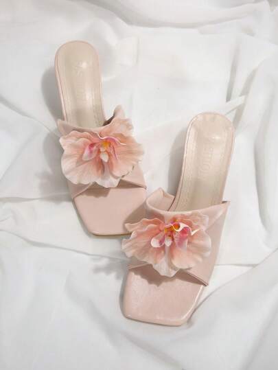 Phalaenopsis Orchideen-inspirierte, minimalistische, elegante, märchenhafte Frauen Sandaletten mit feinem Absatz, zart und anmutig, neues Design für Sommer 2025