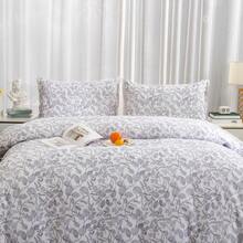 2/3-Piece Bed Sheet Set Offers A Selection Of Different Sizes To Perfectly Fit Various Bed Sizes. Made From High-Quality Material, It Ensures A Comfortable Sleep Experience. Thanks To Its Natural Hypoallergenic Properties, It Is Particularly Suitable For Sensitive Skin And Is Also Easy To Care For.