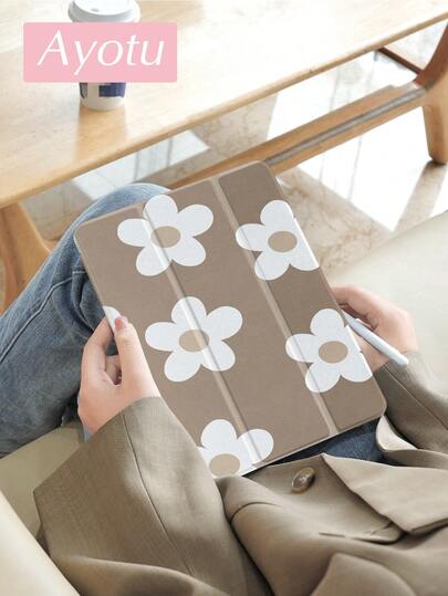 Ayotu 白花&棕色拼色图案 iPad 保护壳，兼容 iPad 10.2 英寸 2021/2020 iPad 第 9/8 代，兼容三星 Galaxy Tab A8 10.5 英寸 2022，兼容 iPad 第 10 代，带笔架，支持自动睡眠/唤醒盖，时尚保护壳