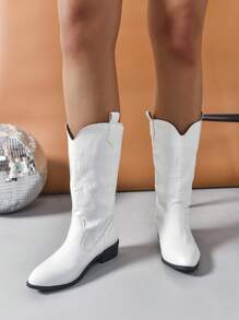 Western Style Embroidered Vintage Boots For Girls, Retro Platform Mid-Calf V-Cut Riding Boots, Winter New Arrival