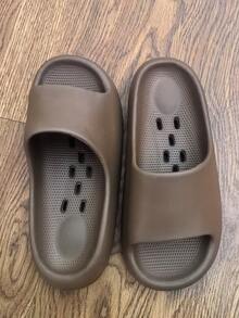 شبشب حمام أحادي اللون ذو قاعدة ناعمة ،جاف بسرعة ، للارتداء والانزلاق ، مريح للاستخدام المنزلي مانع للانزلاق