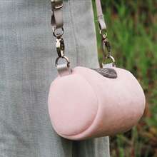 便携式仓鼠背包 - 柔软透气的旅行包，适合仓鼠和小型宠物（舒适的圆形设计 - 非常适合去看兽医和户外探险）