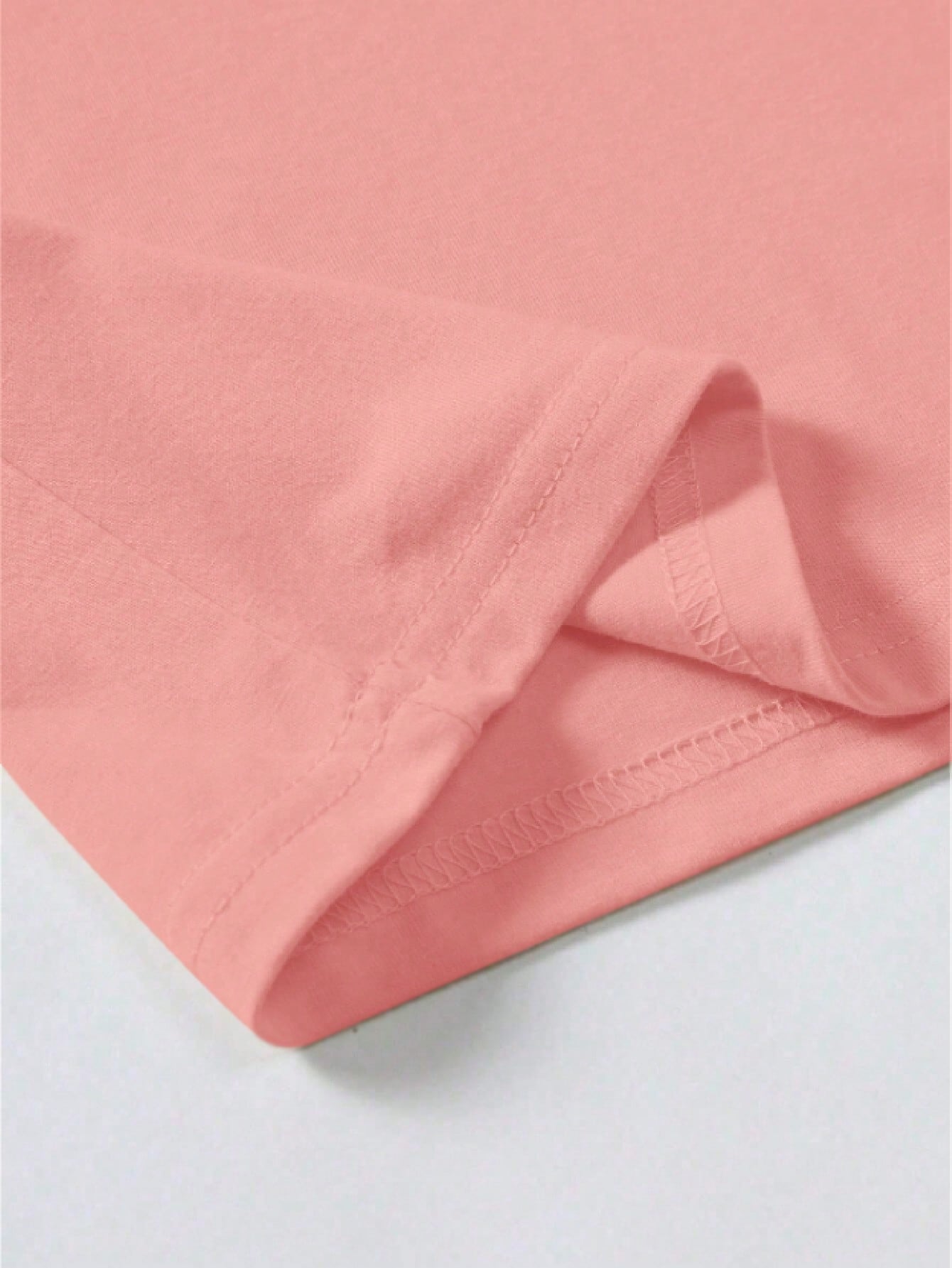 طقم بنطال وتي شيرت أكمام قصيرة