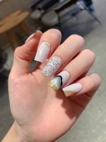 1 件新款豹纹全指甲贴，防水可移除指甲贴，适合女士使用，适合节日、派对、生日礼物