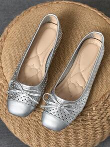 优雅中式镂空蝴蝶结平底鞋 - 銀色 - 查看 1
