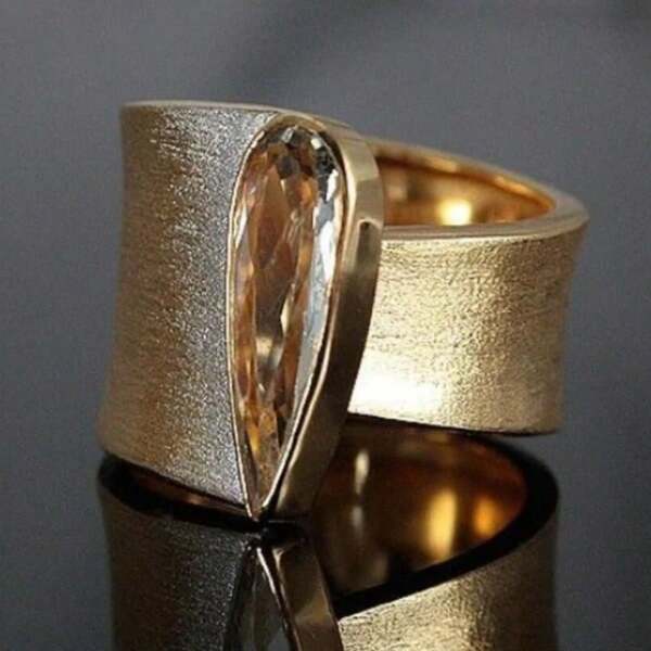 1 pièce Bague style minimaliste large, plaqué or 14 carats avec cubique en zircone couleur champagne, convient aux événements formels, à l'usage quotidien et à diverses occasions, disponible en plusieurs tailles