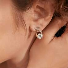 Exquisite Diamond-Studded Cross-Light Luxury Temperament Niche High-End Design Earrings - Vàng - Xem 2