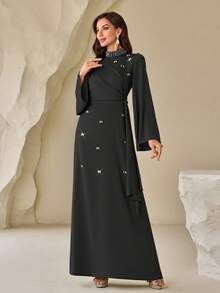 女士纯色立领、串珠领口、优雅长款缎面连衣裙（侧系带） - 黑色 - 查看 4