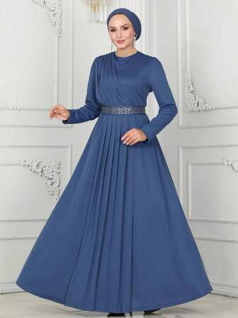 Vestido largo y suelto de mujer con cuello redondo, unicolor y cintura ceñida