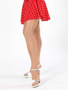 1 双加大码杏色马油亮面女士连裤袜，5D 丝滑变装长袜