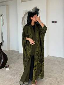 一件优雅休闲纯色长袍，采用精致人造丝雪纺扎染面料，工艺精湛，品质上乘，时尚大方，适合春季穿着。 - 黃色 - 查看 6