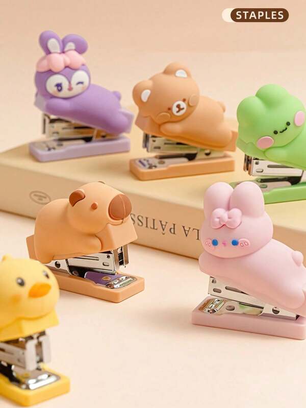 Mini Puppen Hefter Set mit 400 Heftklammern 24/6, Cartoon Capybara Bär, Hase, Ente, tragbarer Binder, Office Bindemittel, Schul- und Büroartikel, Schulanfang