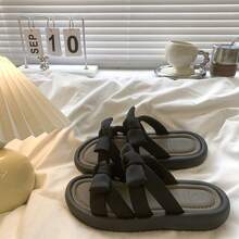 Women Athletic & Outdoor Sandals & Slides - 米色 - 查看 3