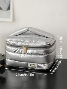 1套大容量便携式化妆品和护肤品收纳包，防水亮面洗漱包，柔软云状化妆包，高颜值手提洗漱包