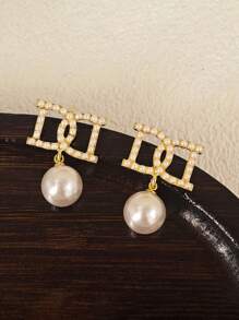 Set de 3 piezas de collar de perlas grandes y pendientes de lujo ligero exagerado de alta gama para mujeres, joyería con dijes, collar con encanto de la suerte, accesorios versátiles y personalizados de verano, regalo para el Día de los Te, San Valentín, Día del Día De Acción De Gracias, regalos de Navidad adecuados para uso diario