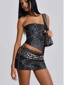 1 件宽朋克铆钉眼腰带，不对称 Y2K Baddie Aesthetics 轻质多功能皮带