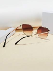 1 pièce Lunettes de mode pour hommes Nouvel été Style rétro classique Monture œil de chat large Accessoires de haute qualité Style de rue Cadeaux Convient pour l'extérieur, la randonnée, les vacances, la pêche, les représentations, les fêtes, les rassemblements