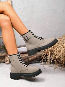 2025新款女士短靴，厚底复古百搭英伦风踝靴，适合秋季/春季