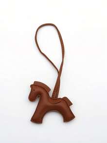 1 件奔腾的骏马和狗钥匙扣 - PU 皮革马术吊饰，14 种颜色（绿色、黑色、粉色、蓝色、黄色、白色、棕色、红色、橙色、棕色、深蓝色、深棕色、黑色、紫色、酒红色） - 可调节钥匙、包包、手机链带 - 情人节男女礼物 - 可与背包搭配