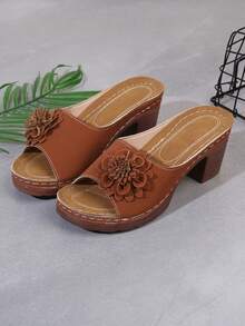 欧美风格粗跟花朵装饰女士一脚蹬凉鞋，厚底粗跟正装鞋 - 棕色 - 查看 6