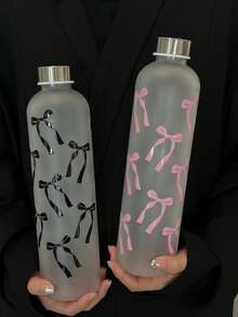 1000ml PC 磨砂水瓶。原创蝴蝶结印花设计 | 不锈钢运动盖。防漏，适合健身房使用 | 畅销欧盟、美国、中东和非洲及东南亚地区 | 美观健身必备 - 彩色 - 查看 4
