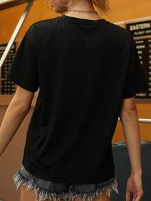 女士浅蓝色休闲短袖T恤，胸前印有“米兰，意大利”字样 - 透气圆领春夏上衣，中等弹性，可机洗，日常时尚圆领印花T恤，女士T恤