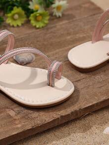 1 Pair Baby Girls Fashion Slippers, Soft Mirror PU Material, Rhinestone Decor, Round Toe, Slip-On Design, Lovely Flat Beach Sandals For Casual, Party, Beach, Daily Wear