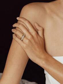 1 pieza Anillo de tres capas con enchapado en oro de 16K y circonitas cúbicas para mujer - Regalo de joyería premium