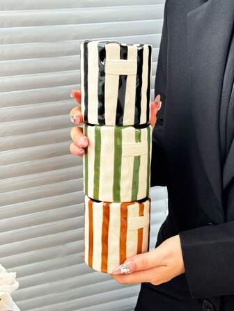 1pc Vertical Striped Ceramic Hand-Grip Coffee Mug, Asymmetrical Shaped Ceramic Mug With Minimalist European Style, Handmade High Aesthetic Tea/Coffee Cup, Multipurpose, Insulated, Suitable For Home, Restaurant, Cafe, Party And Gift