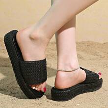 Women Athletic & Outdoor Sandals & Slides - 黑色 - 查看 6