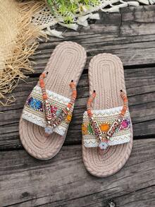 全新轻便软底拖鞋，手工水钻图案平底人字拖，沙滩凉鞋